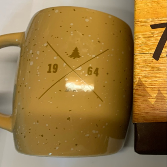 Tim Horton's Limited Edition Canada Goose Mug - Picture 3 of 5